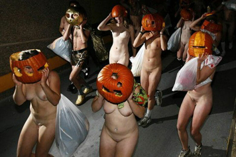 渋谷 パンチラ♡ハロウィン🎃パンツ画像だぜ!!コスプレ女子のぱんちらや下着が抜けちゃいます♬091枚目