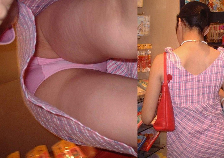 雑貨屋で商品見てる女性の逆さ撮りパンチラ盗撮エロ画像【厳選10枚】003枚目