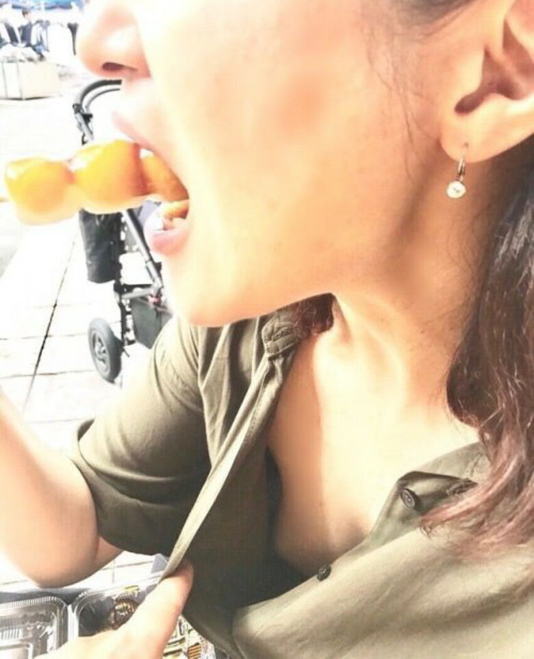 熟女 街撮り盗撮画像!おばさんのパンチラ・胸チラ エロいケツのたみるが熟して抜けるぜ!!045